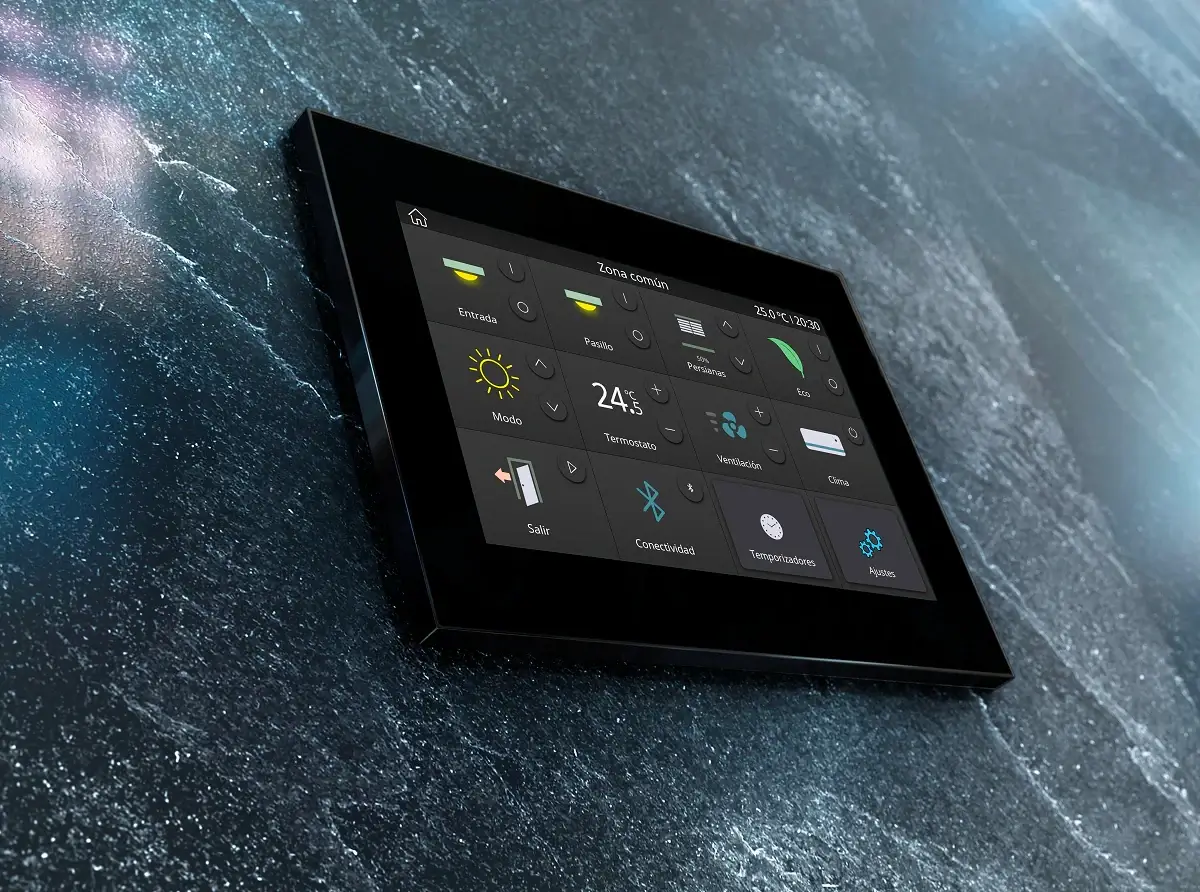 Zaptec Go laddbox redo att installeras i Laholm