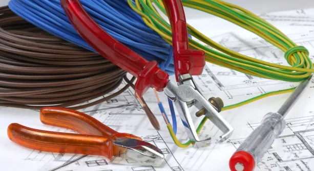 Elektriker på Bjärehalvön installerar smart hem för villa i Båstad